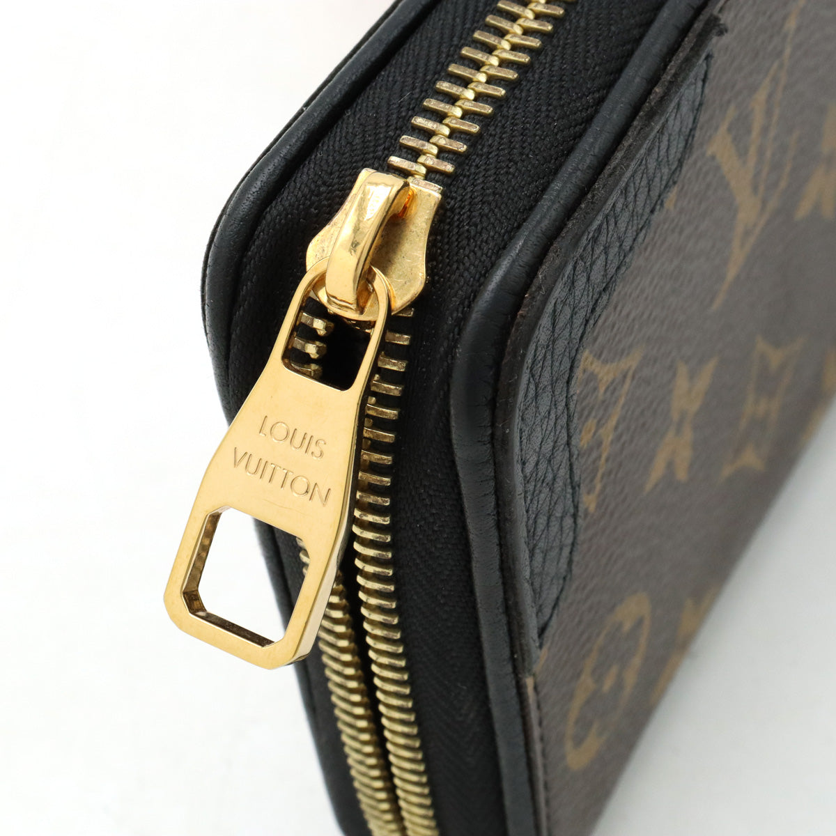 Louis Vuitton Louis Vuitton Monogram Jeep Wallet Retiro Round Fassner Long Wallet Noir Black M61855
