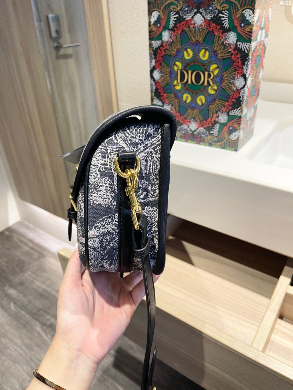 Luxury Handbags Christian Dior 315