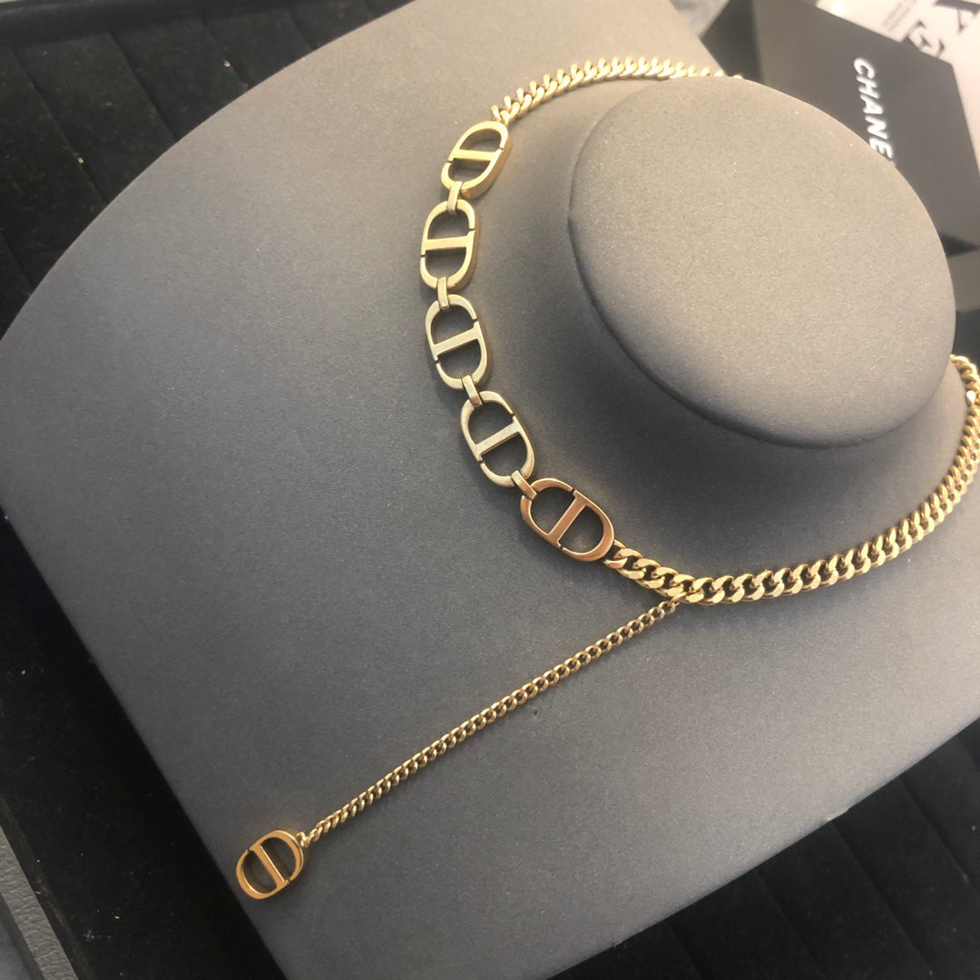 BG - Holiday Necklace dior018