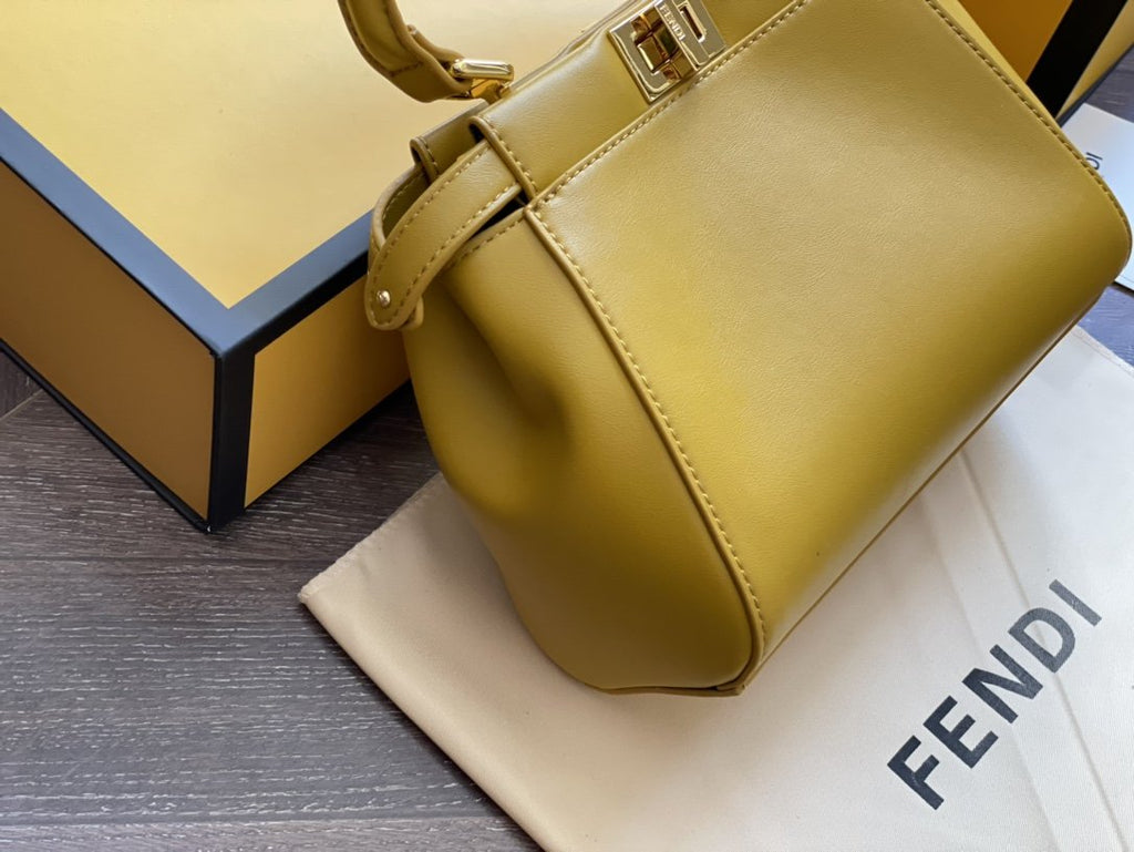 Luxury  Bags Fendi 117