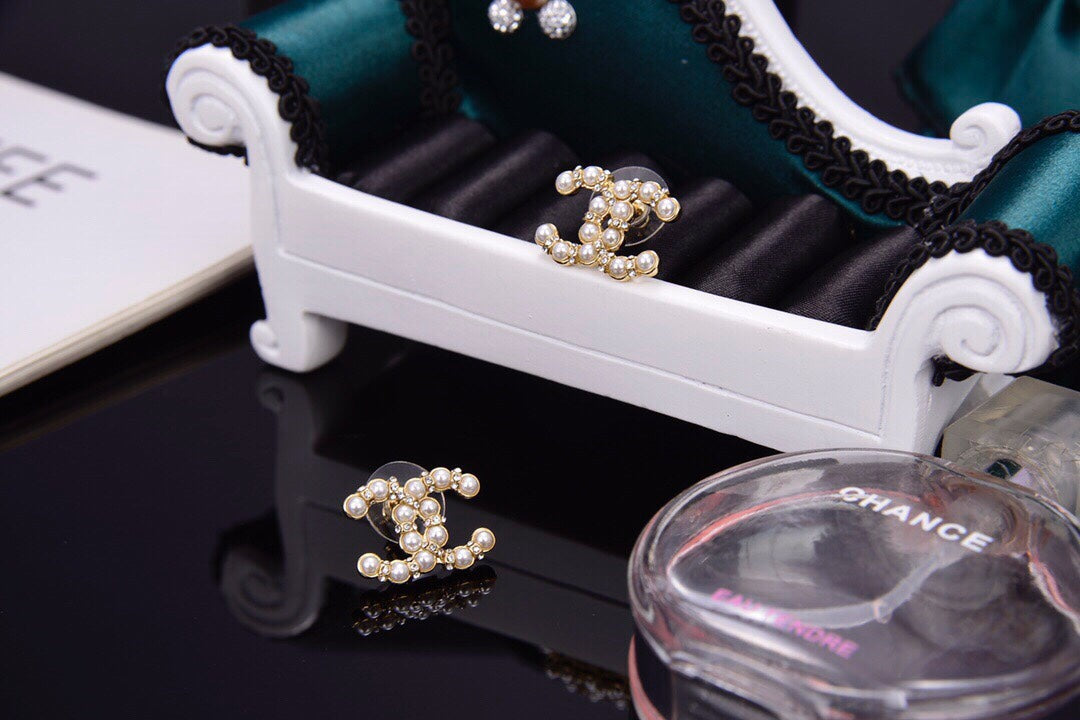 BG - Holiday Earring chanel 001