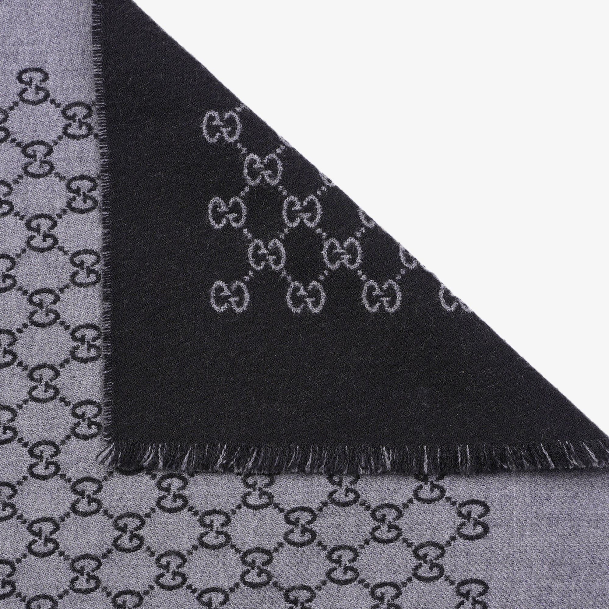 Gucci Womens GG Jacquard Scarf Black 33x175