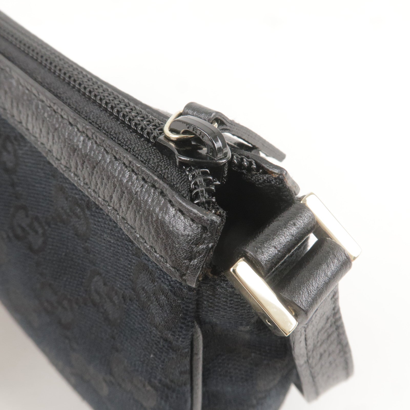 GUCCI Abbey GG Canvas Leather Hand Bag Pouch Black 645093