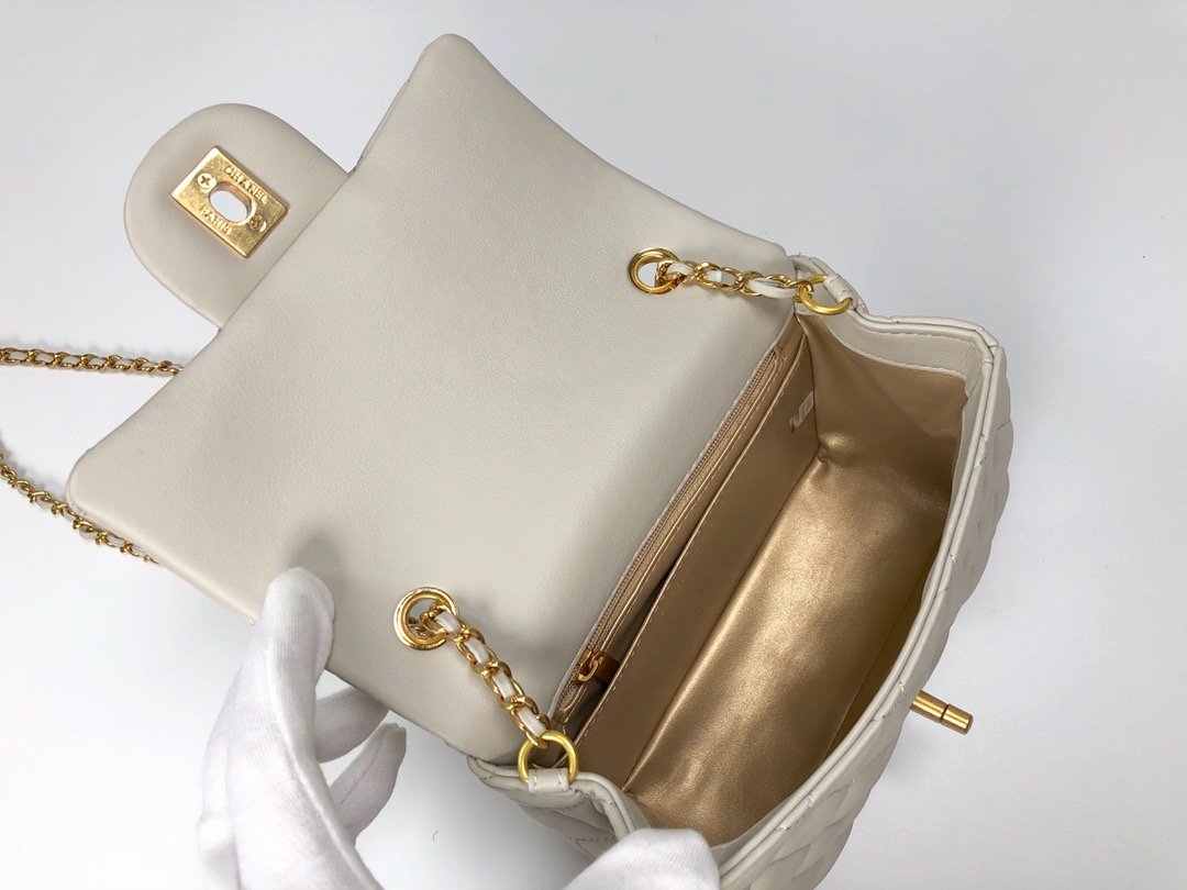 Designer Handbags Chanel 115