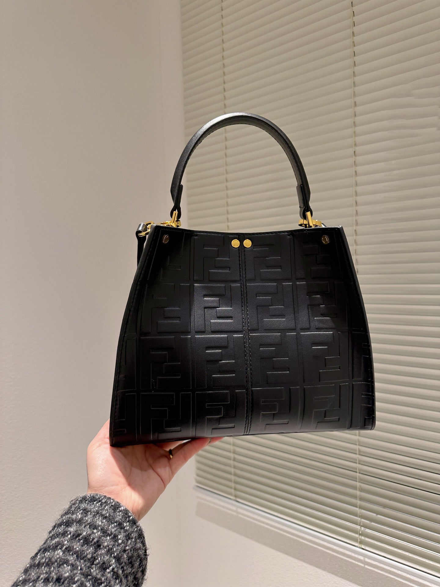Luxury Bags Fendi 284