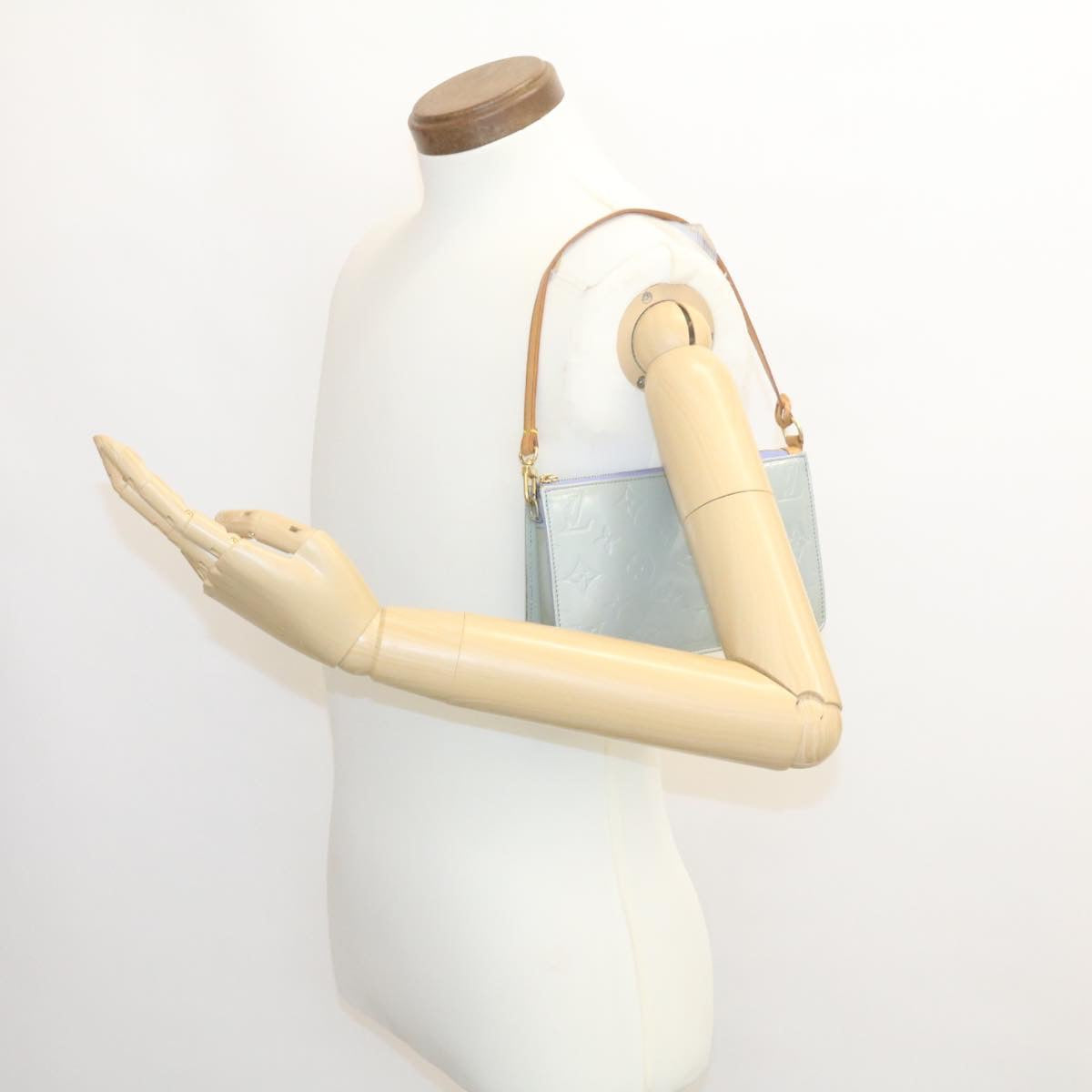 Louis Vuitton Light Blue Patent leather Lexington clutch bag