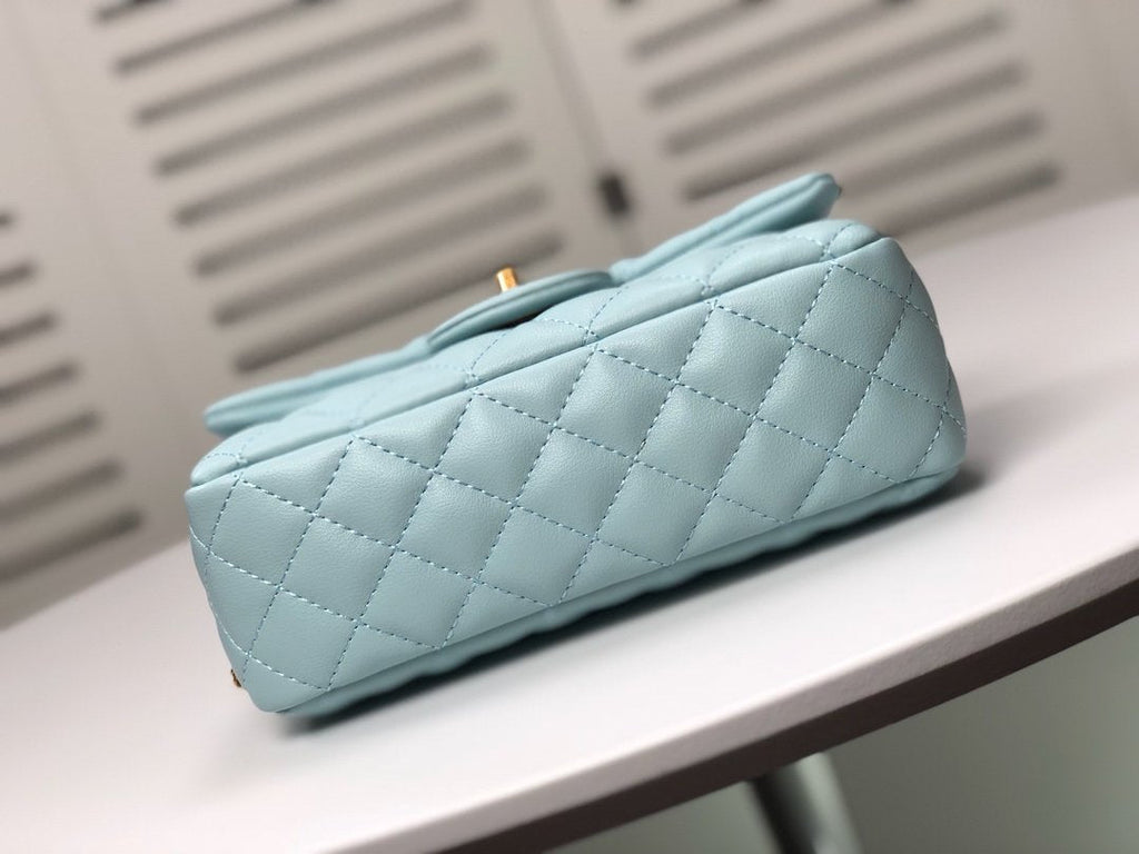 Designer Handbags Chanel 222