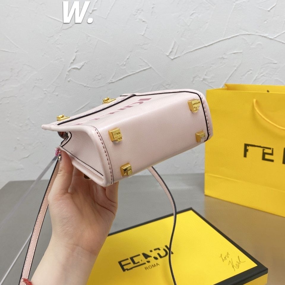 Luxury  Bags Fendi 259