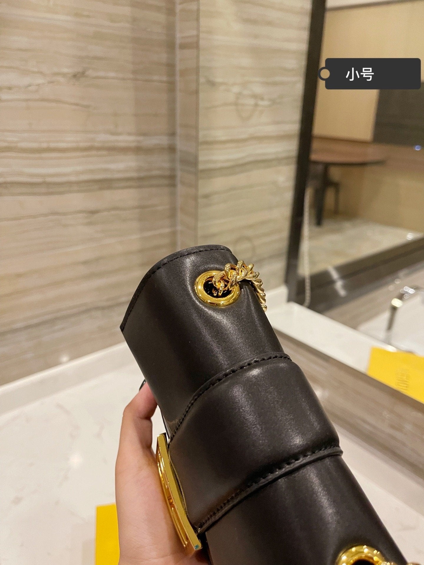Luxury  Bags Fendi 214