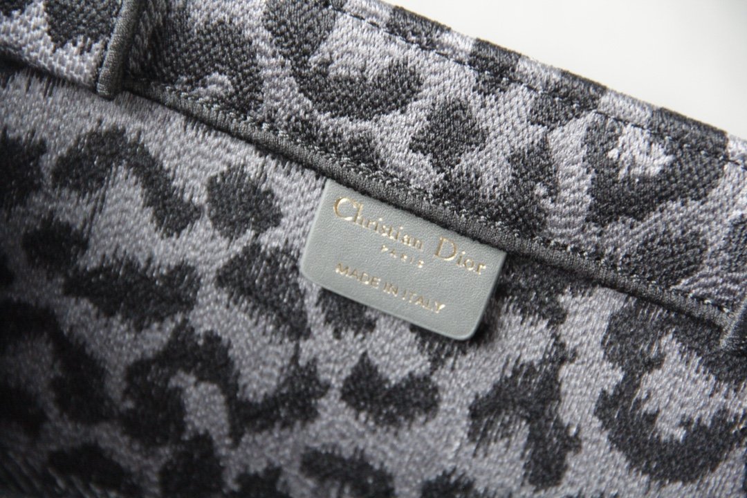 Designer Handbags dior 260