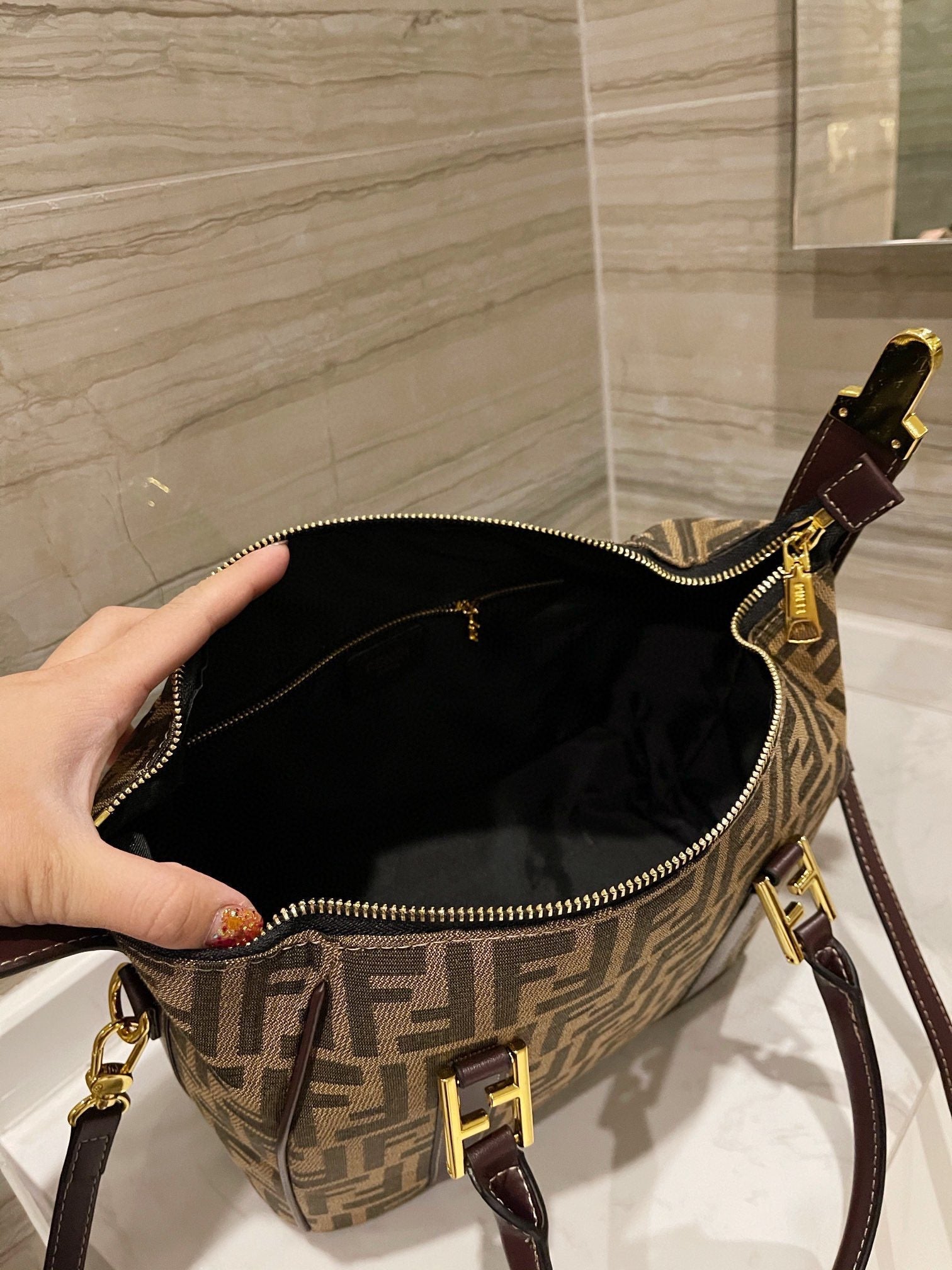 Luxury  Bags Fendi 226