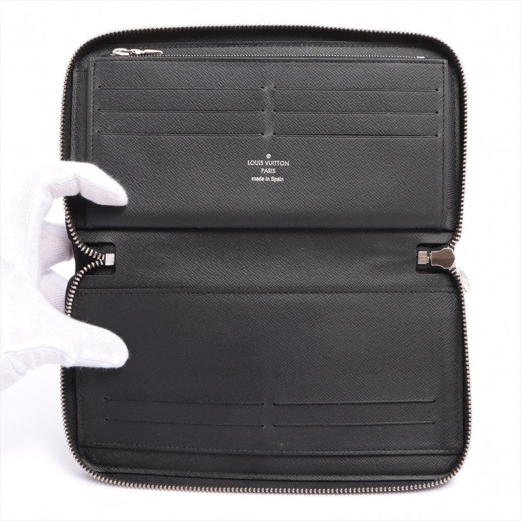Louis Vuitton Black Leather Zippy organizer wallet accessories