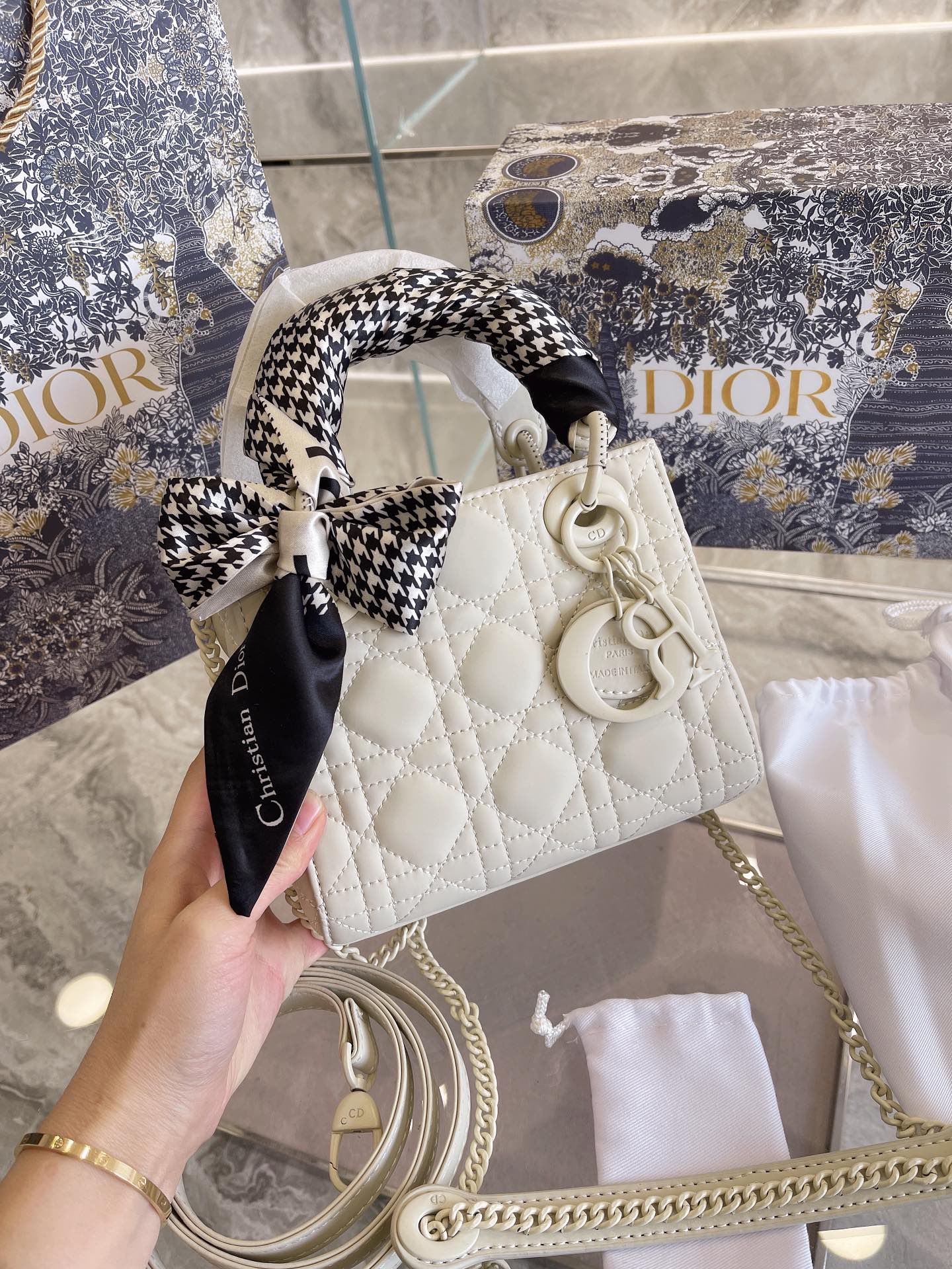Designer Handbags dior 057