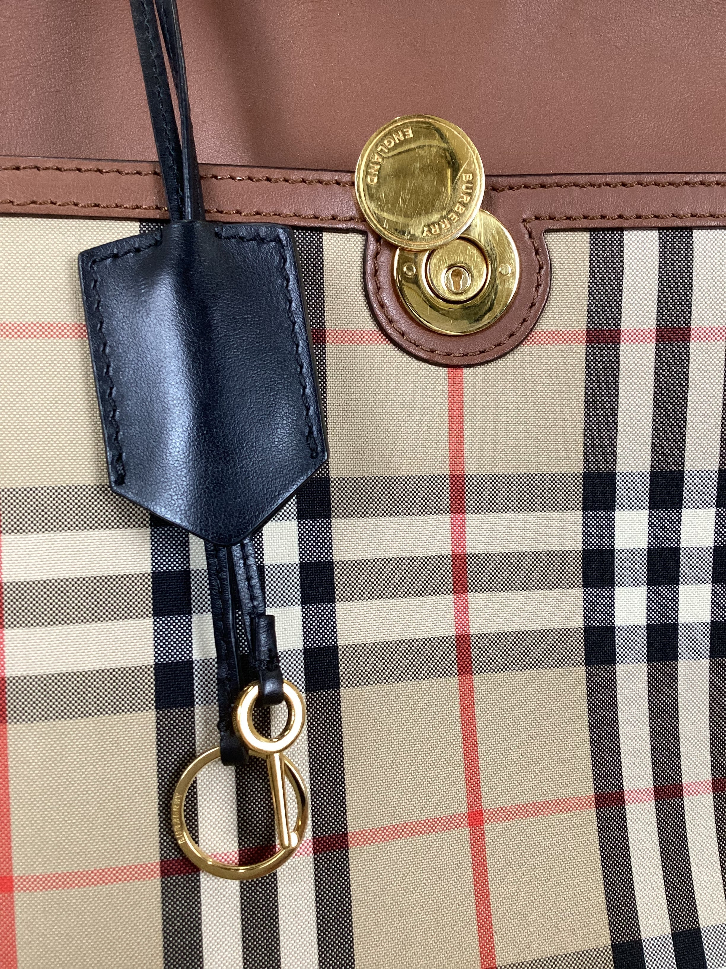 Luxury Designer Handbag By Burberry  Size: Large