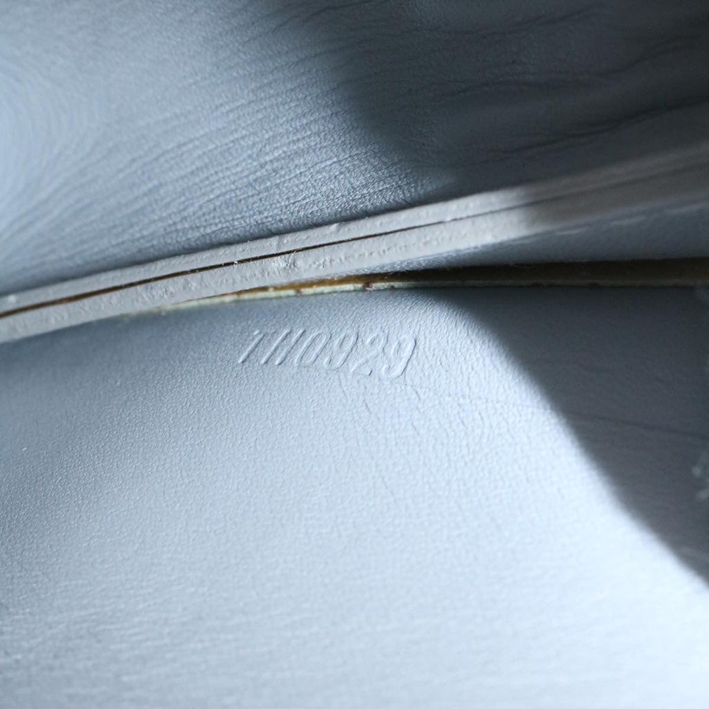 Louis Vuitton Gray Patent leather Lexington handbag bag