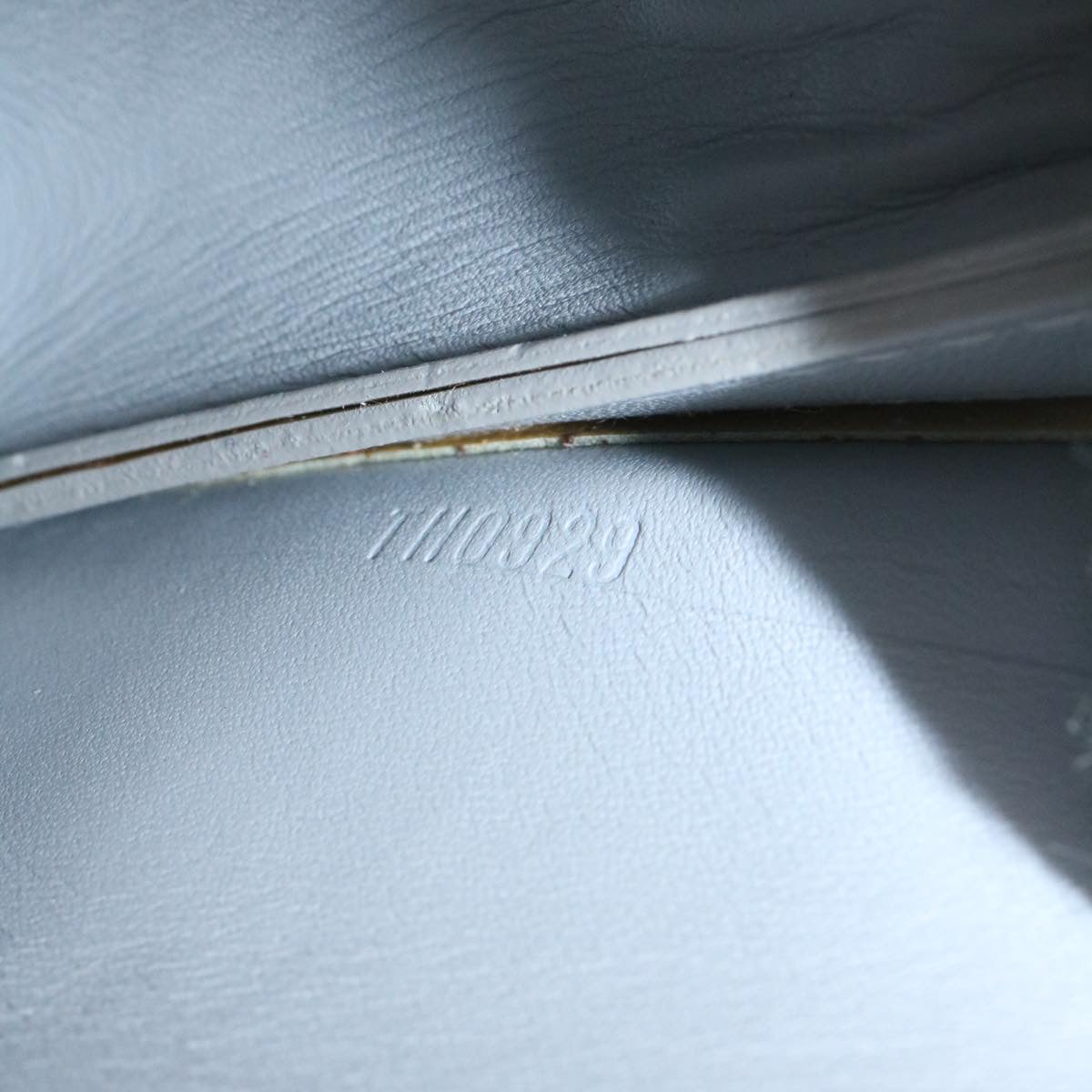 Louis Vuitton Gray Patent leather Lexington handbag bag