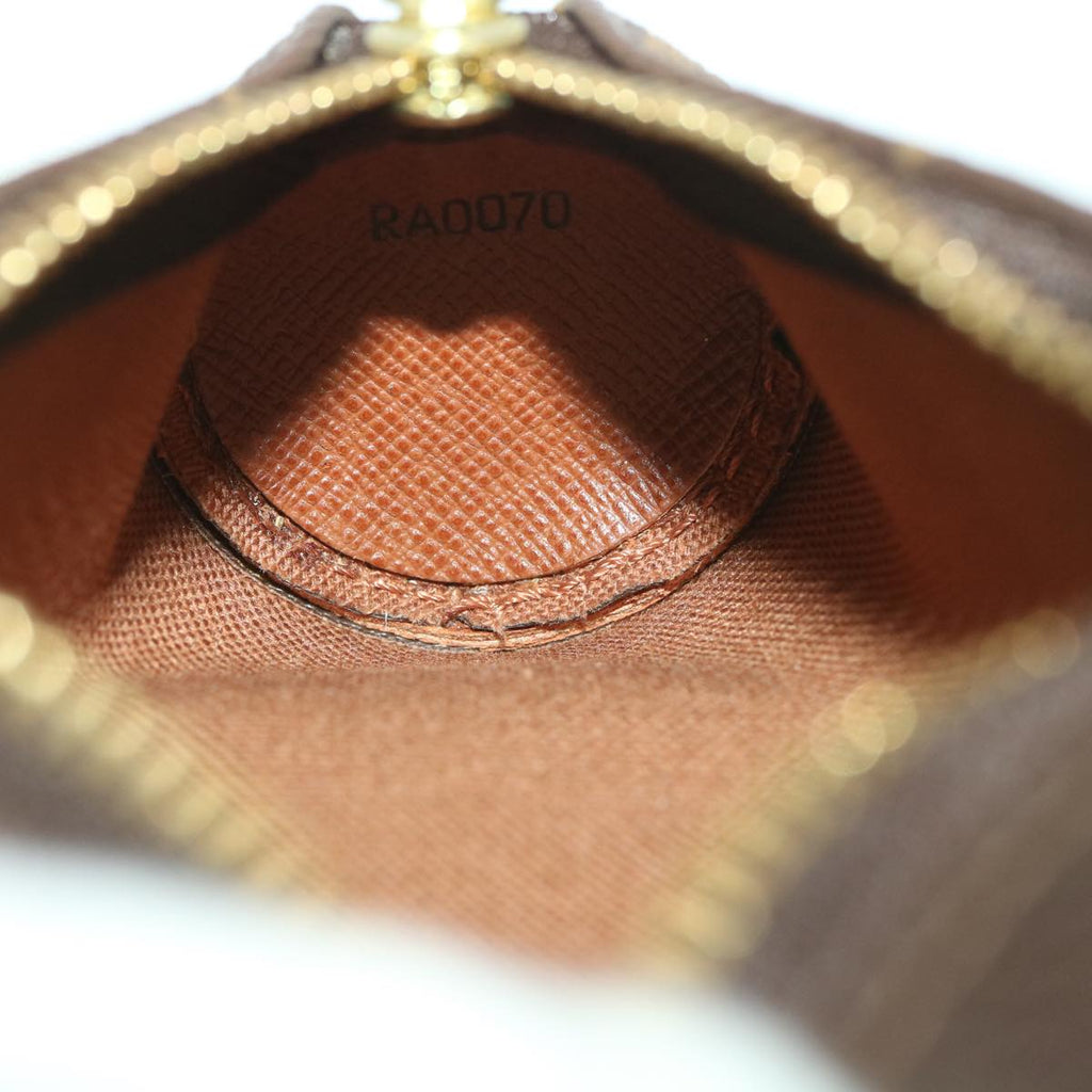 Louis Vuitton Brown Canvas  clutch bag