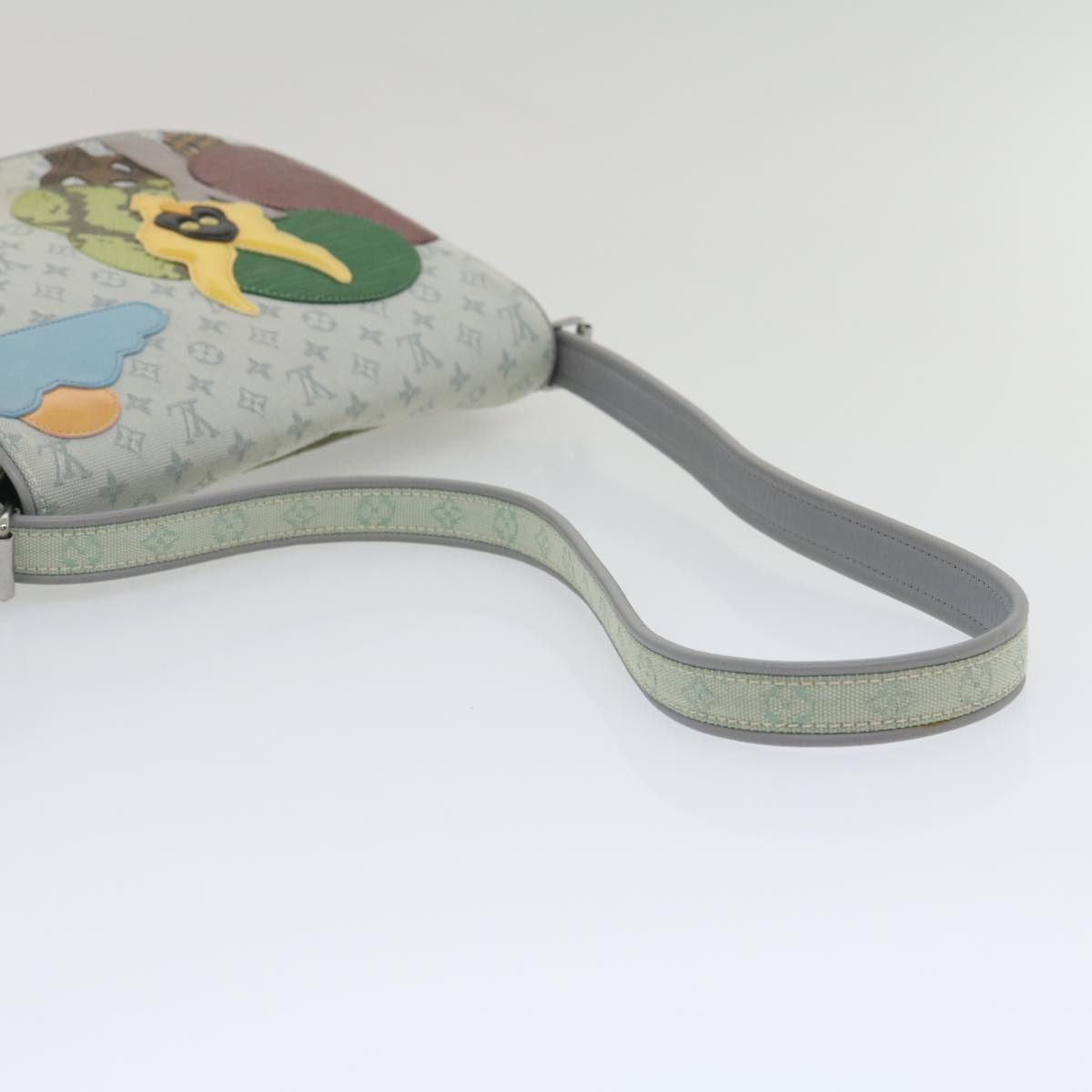 Louis Vuitton Gray Canvas Musette shoulder bag