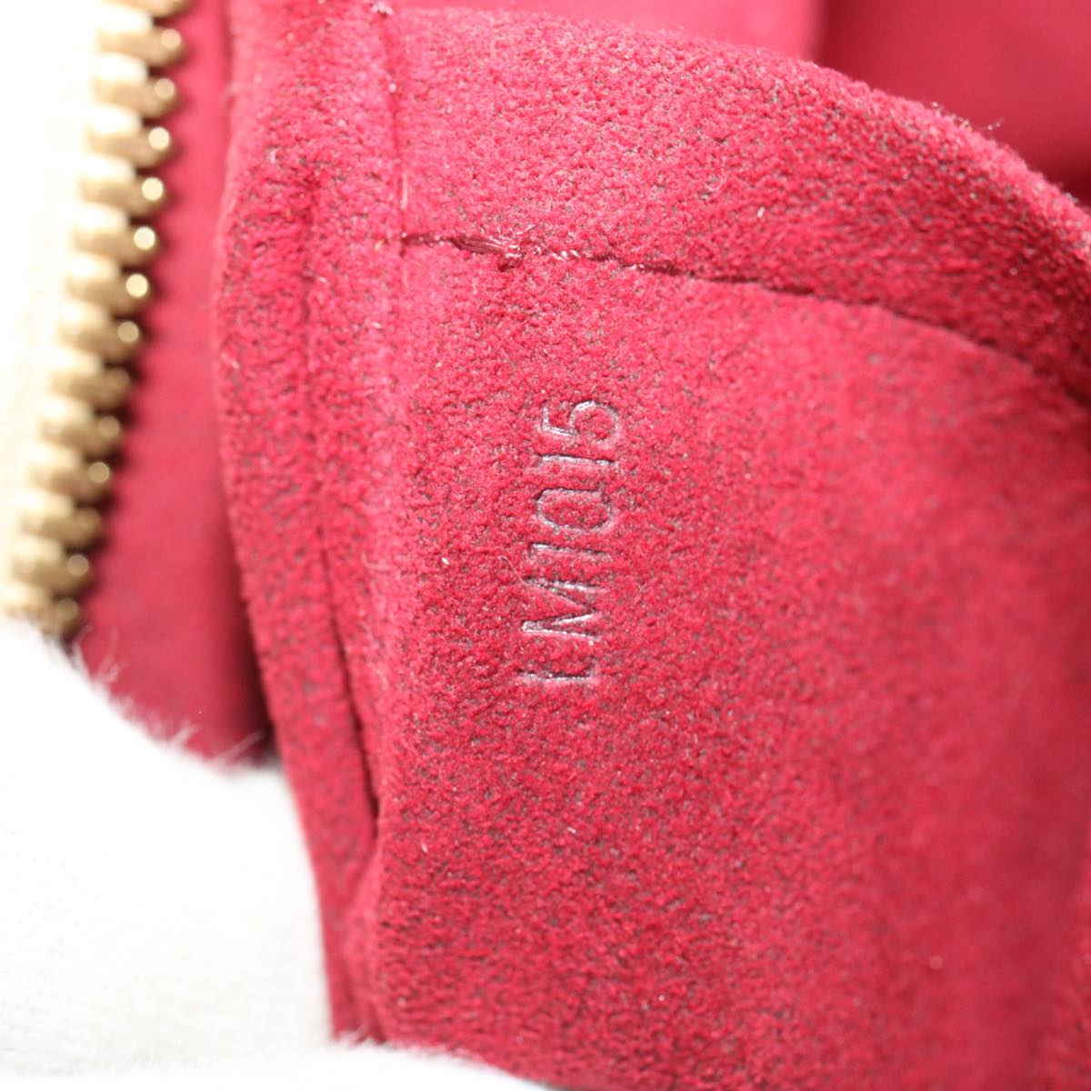 Louis Vuitton White Canvas Lodge shoulder bag