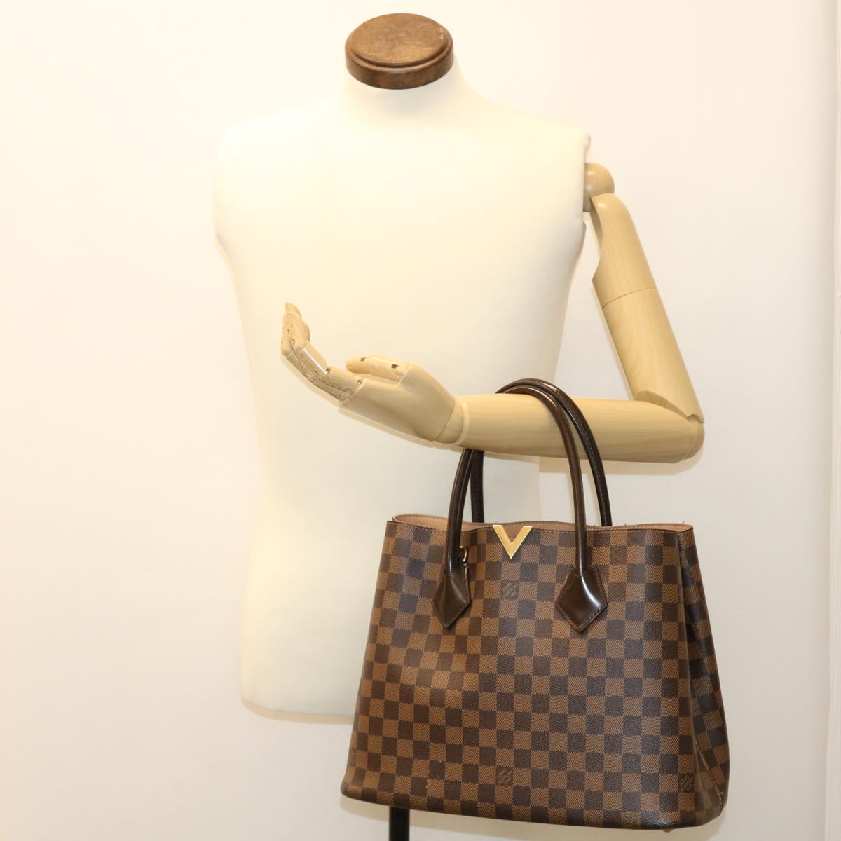 Louis Vuitton Brown Canvas Kensington tote bag