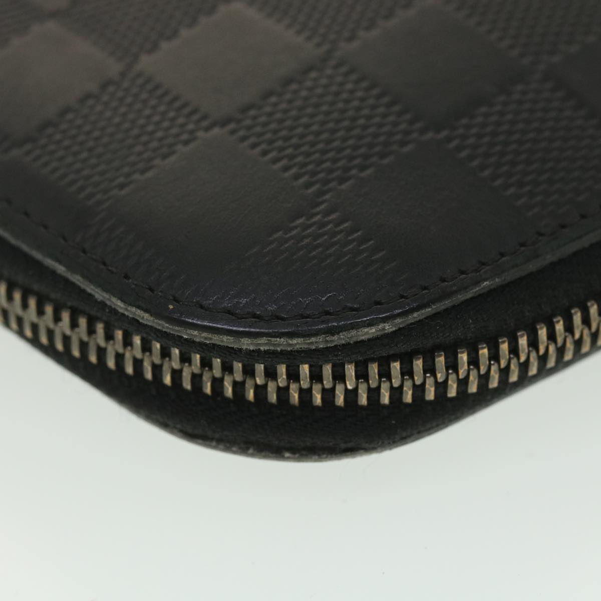 Louis Vuitton Black Leather Zippy wallet wallet accessories