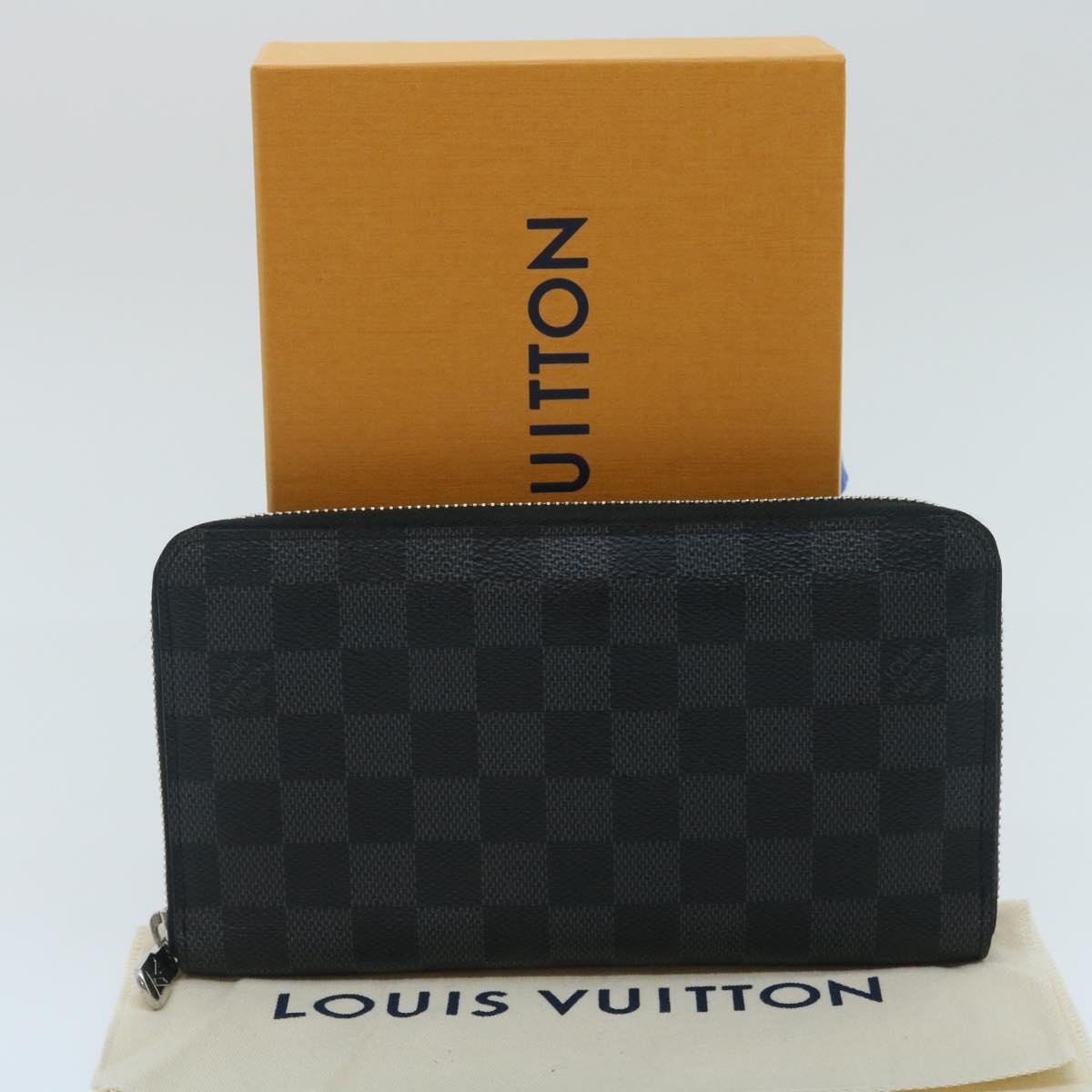 Louis Vuitton Gray Canvas Zippy organizer wallet accessories