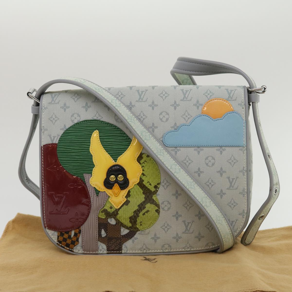 Louis Vuitton Gray Canvas Musette shoulder bag