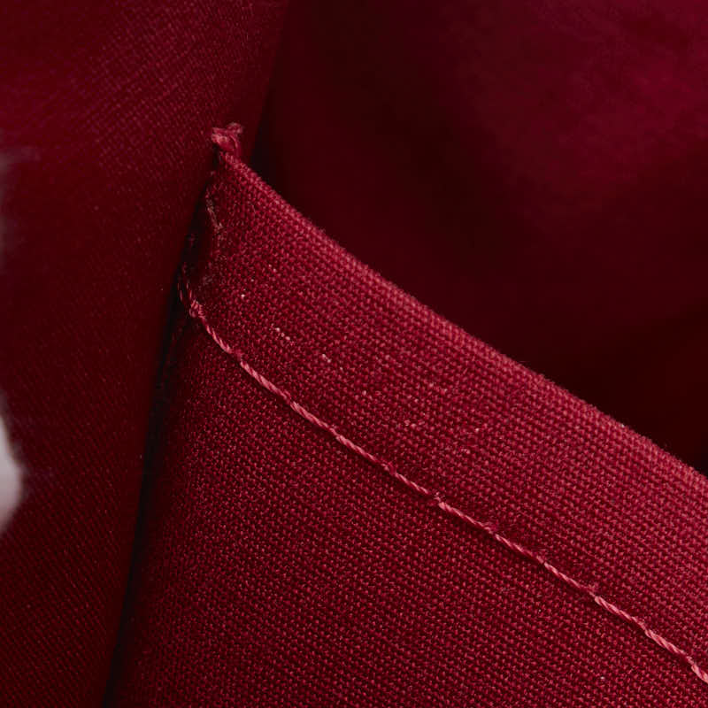 Louis Vuitton Rosewood Avenue in Monogram Vernis Red M93507