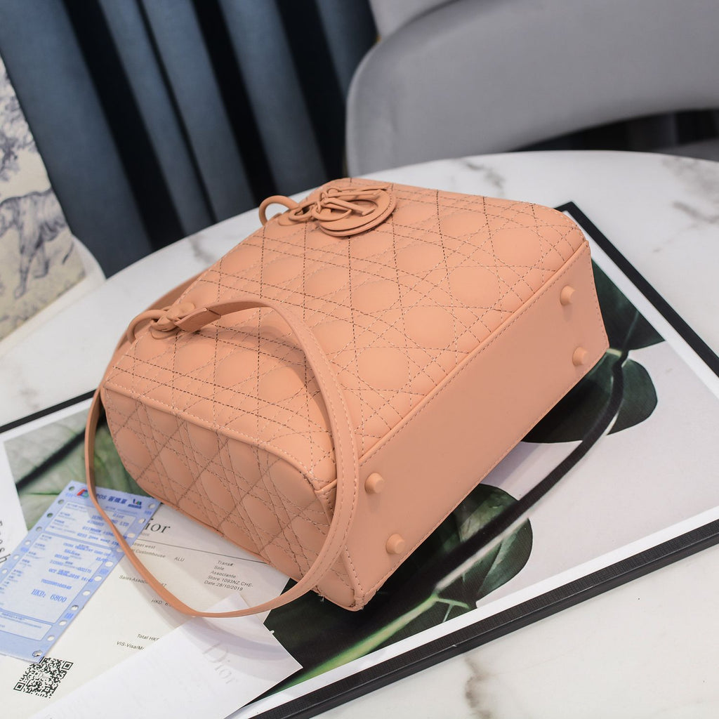 Designer Handbags dior 221
