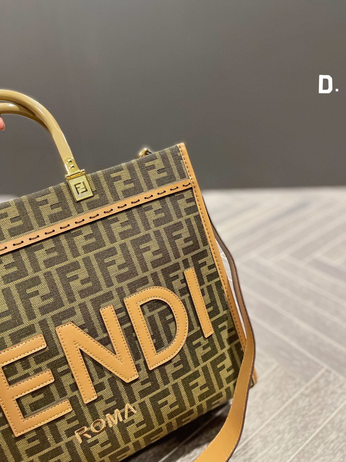 Luxury  Bags Fendi 273