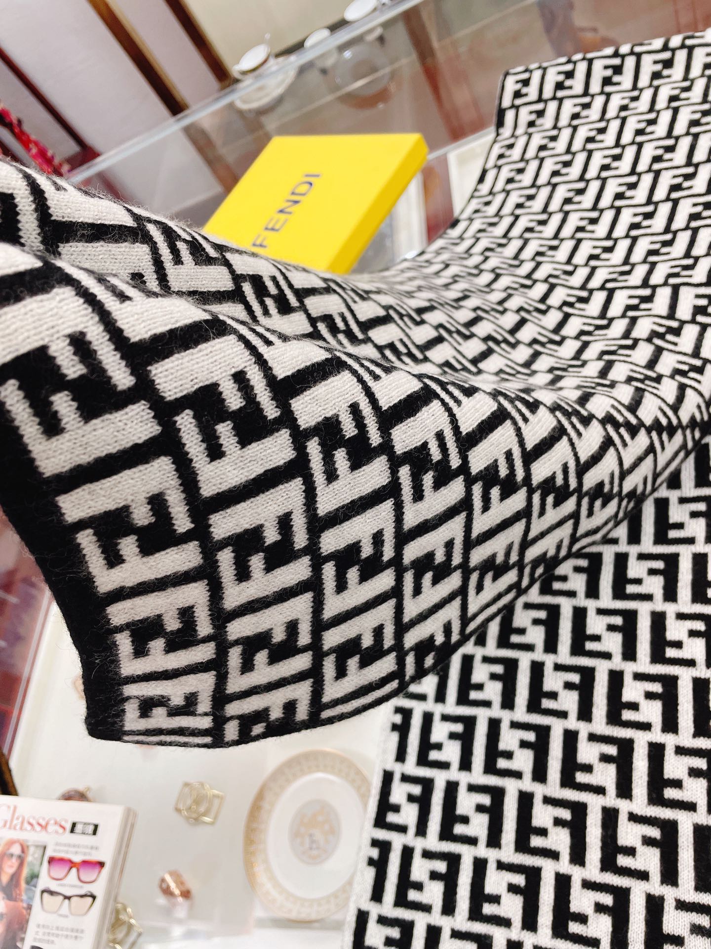 Luxury Fendi  Scarf 004