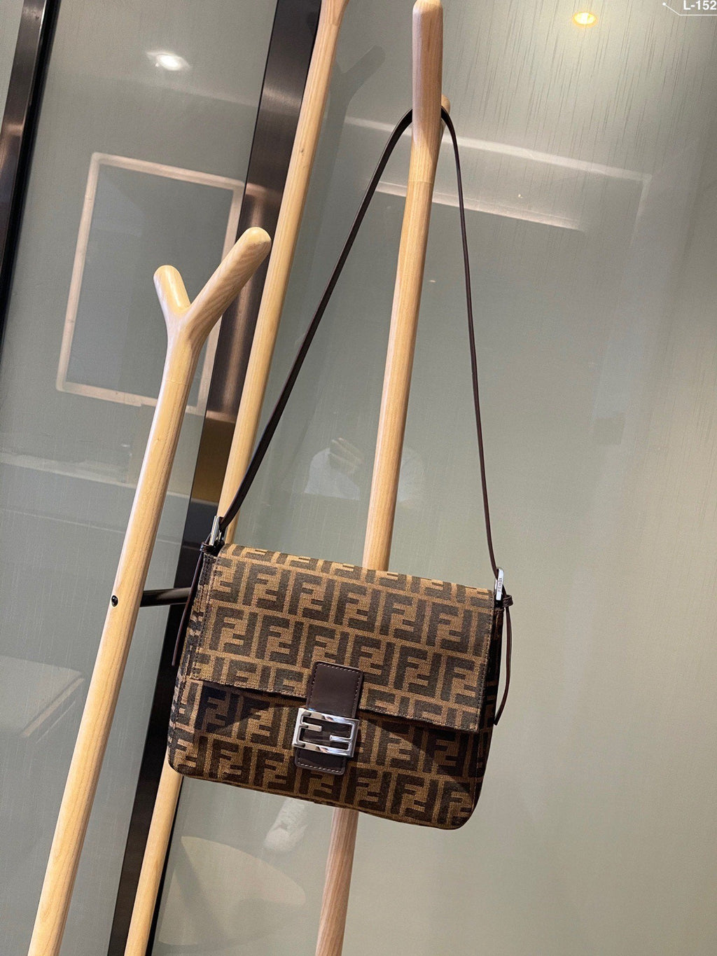 Luxury  Bags Fendi 202