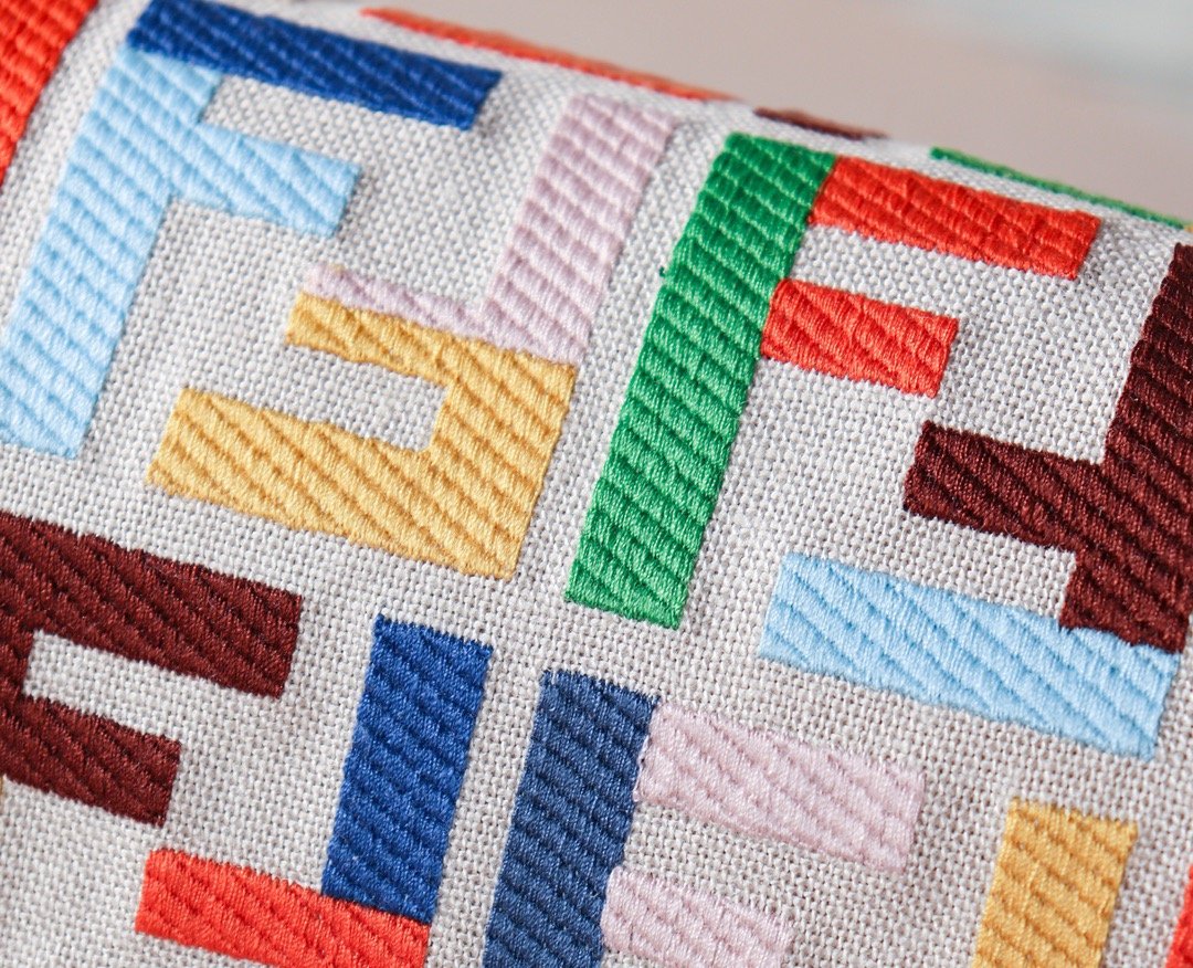 Designer Handbags Fendi 062