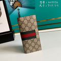 Gucci   Luxury Bags  945