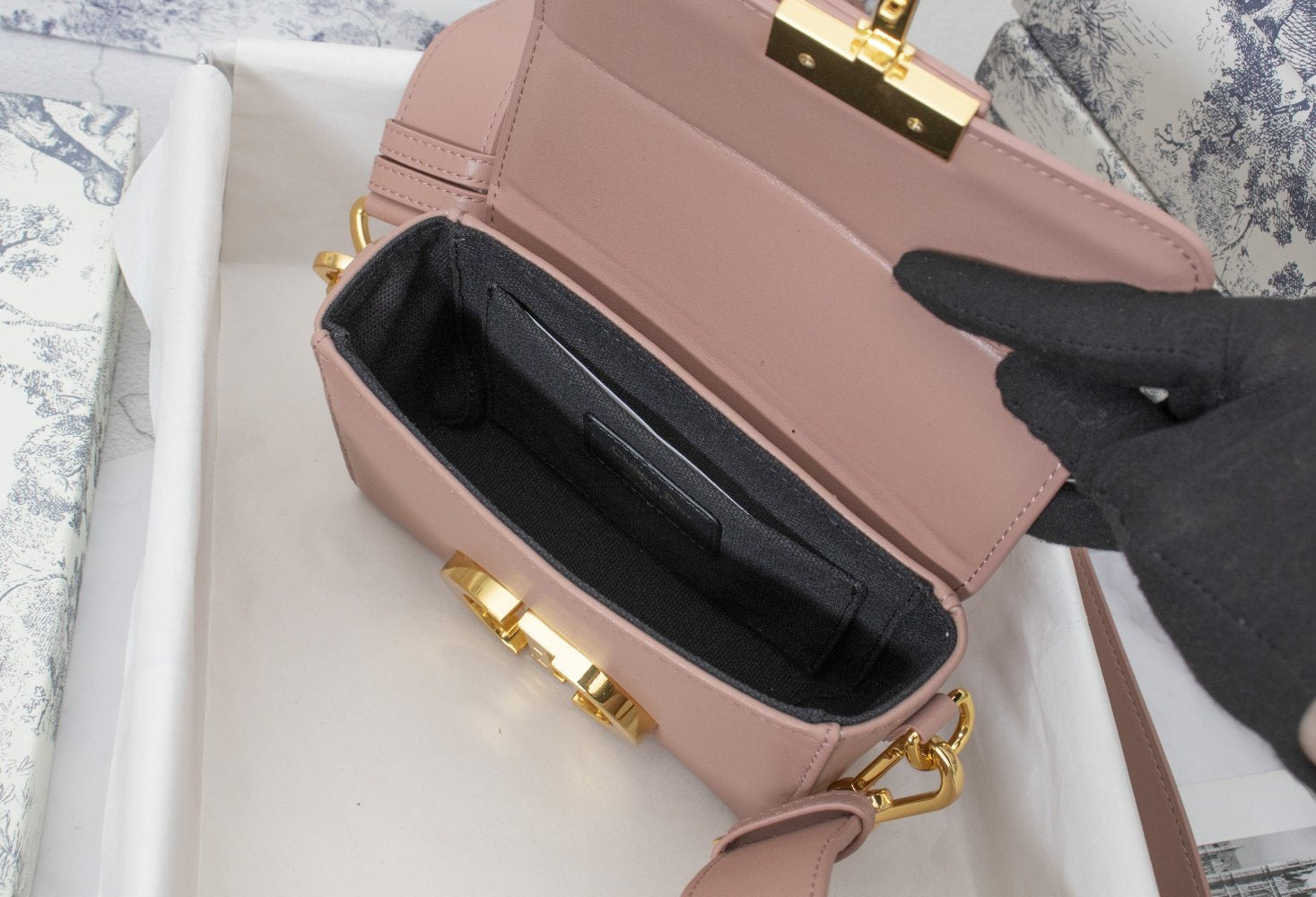 Designer Handbags dior 240