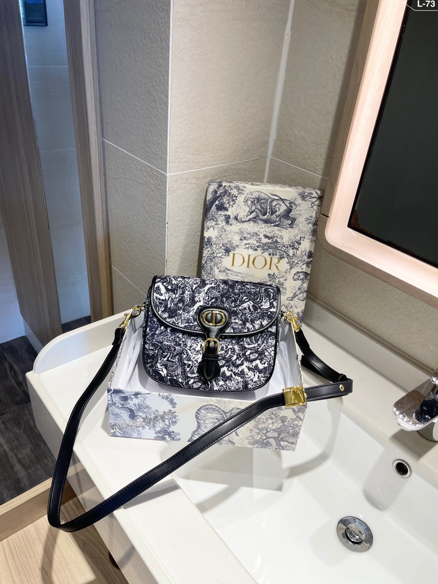 Designer Handbags dior 306