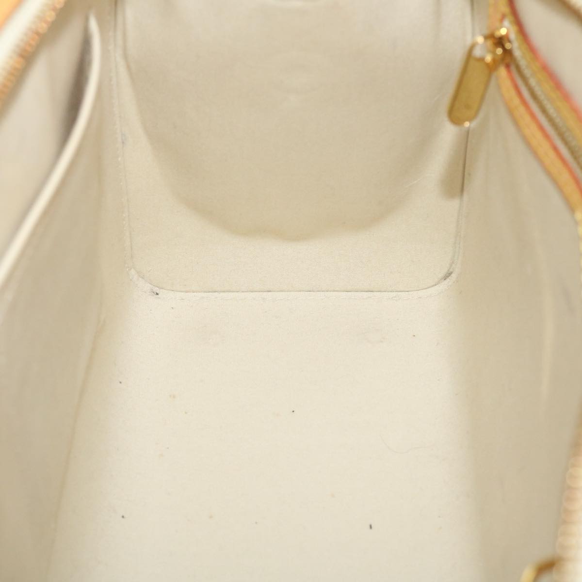 Louis Vuitton Yellow Patent leather Brea shoulder bag