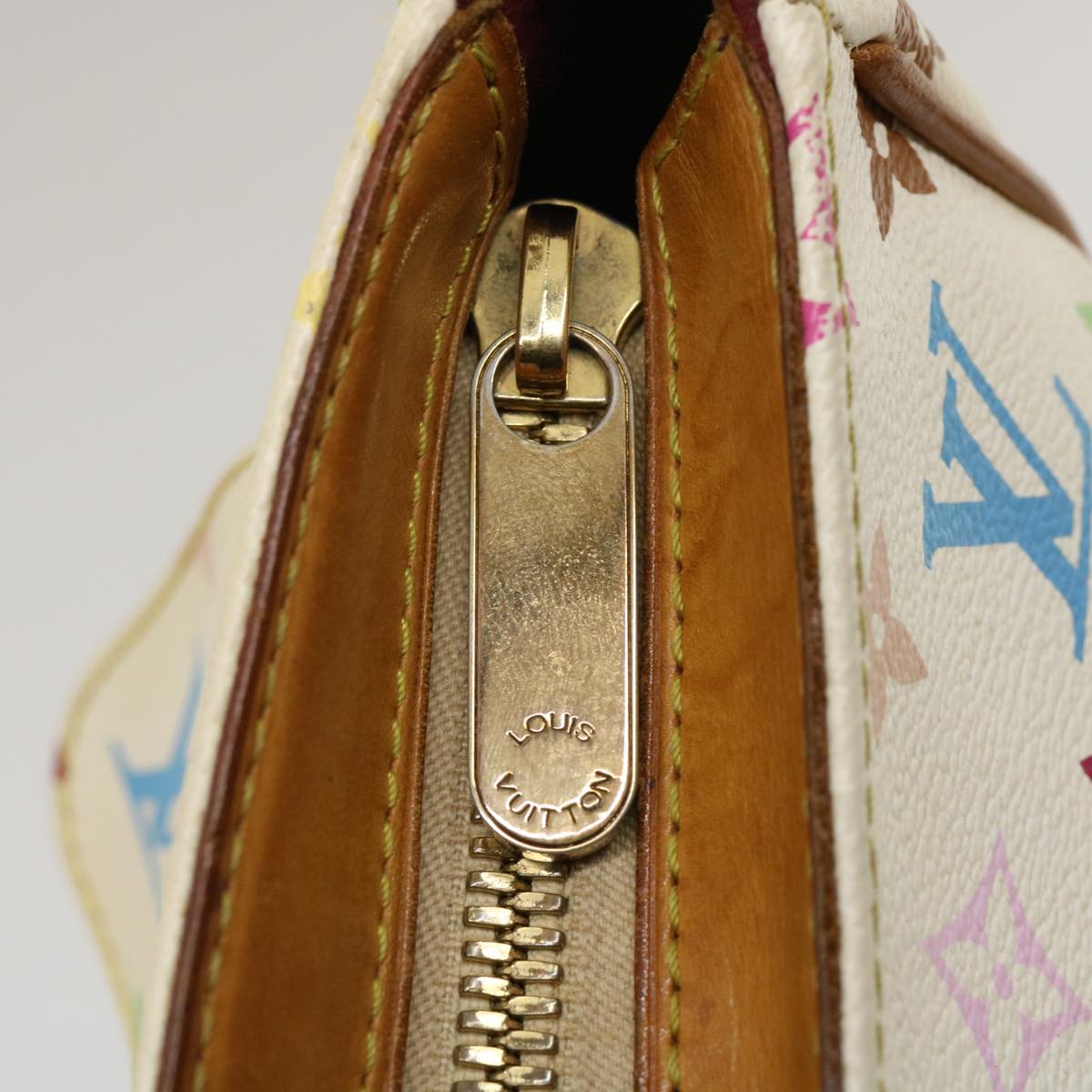 Louis Vuitton White Canvas Lodge shoulder bag