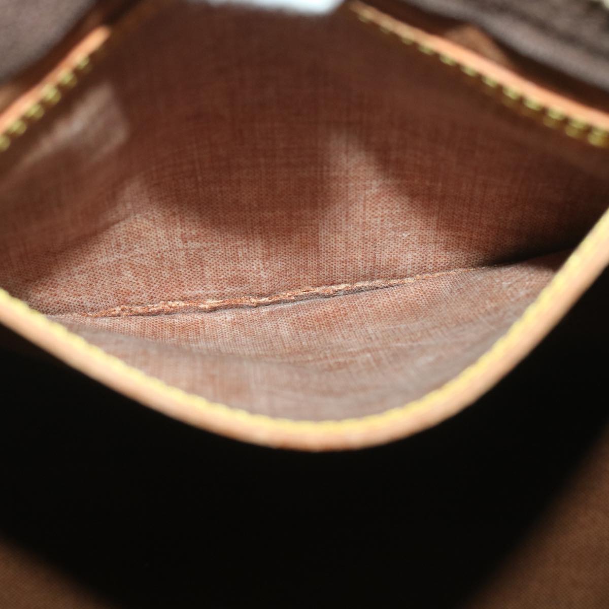 Louis Vuitton Brown Canvas Speedy 40 travel bag