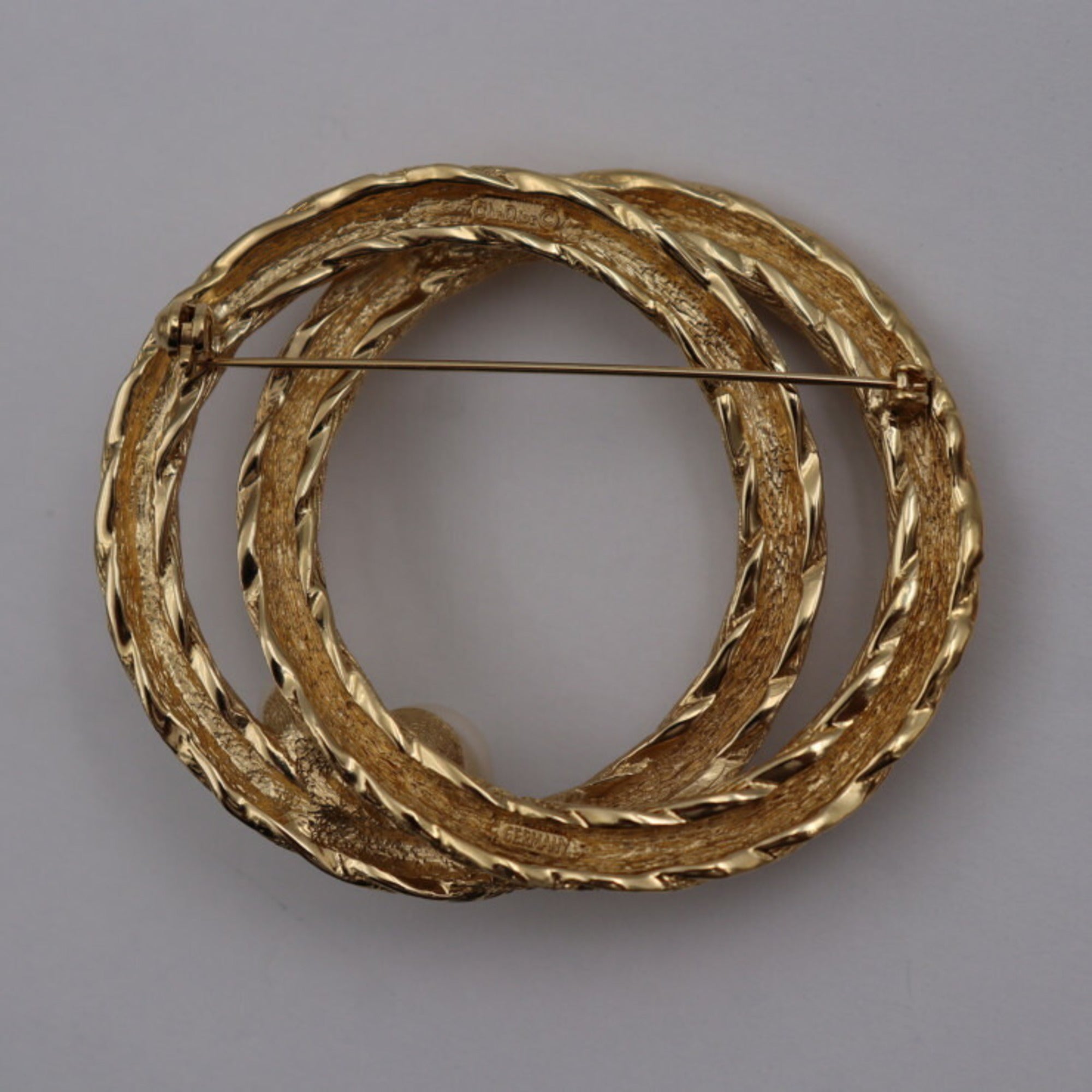 CHRISTIAN DIOR Brooch Metal Fake Pearl Gold Pin Rope