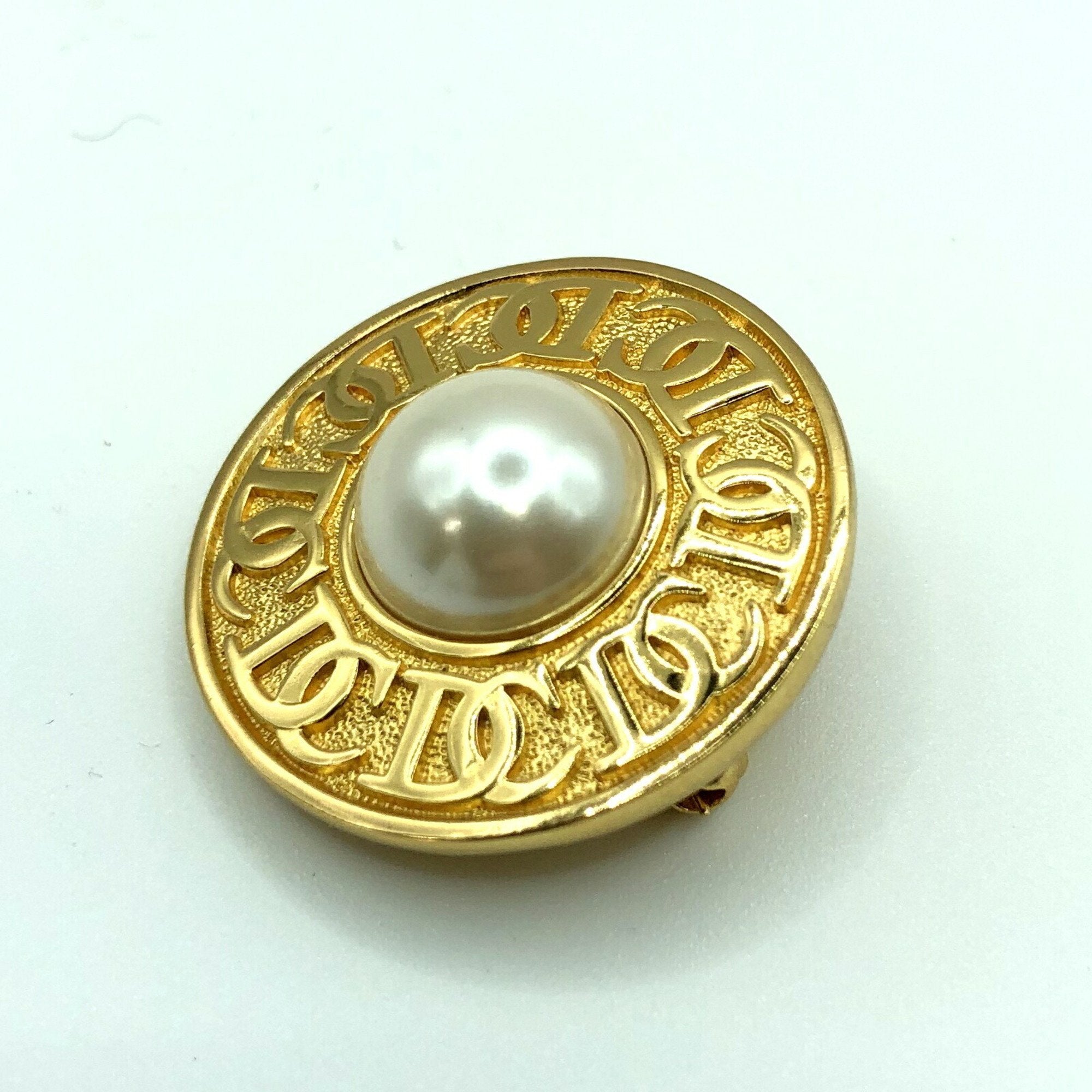 CHRISTIAN DIOR fake pearl brooch gold ladies