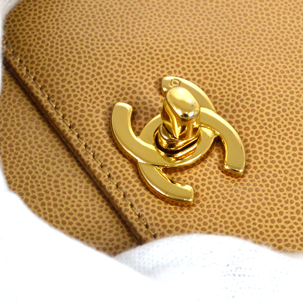 CHANEL 1999 Beige Caviar Trapezoid Shoulder Bag