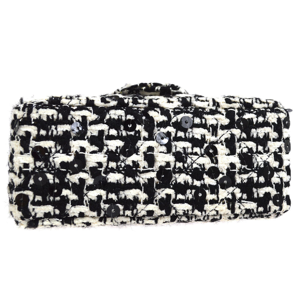 CHANEL * 1991-1994 Classic Flap Handbag Micro Tweed