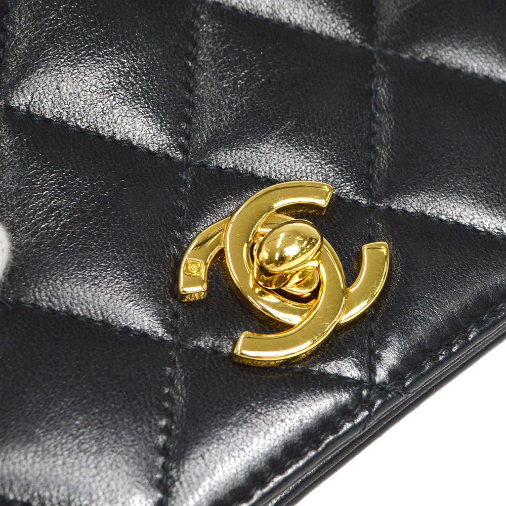 CHANEL 2001-2003 Turnlock CC Full Flap Small
