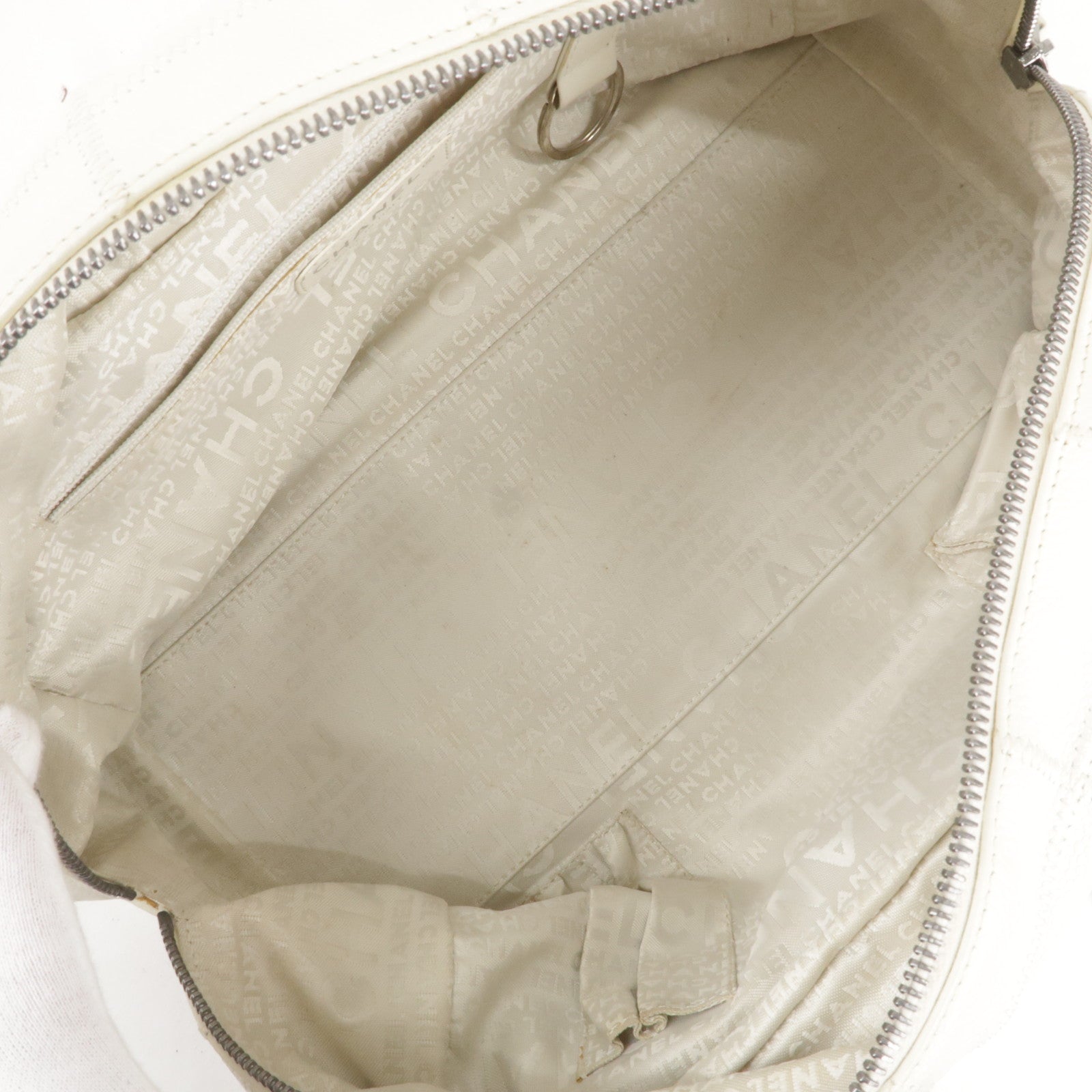 CHANEL Chocolate Bar Caviar Skin Mini Boston Bag White A26135