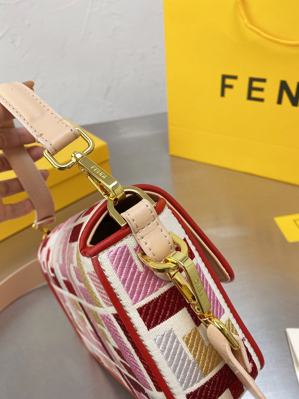 Luxury  Bags Fendi 119
