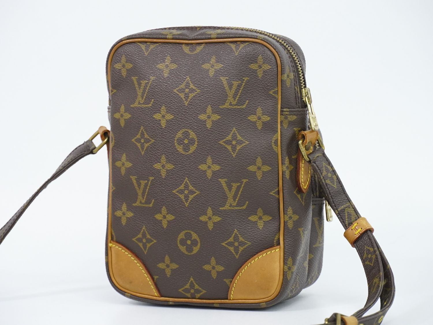 Louis Vuitton Amazon Monogram Shoulder Bag M45236