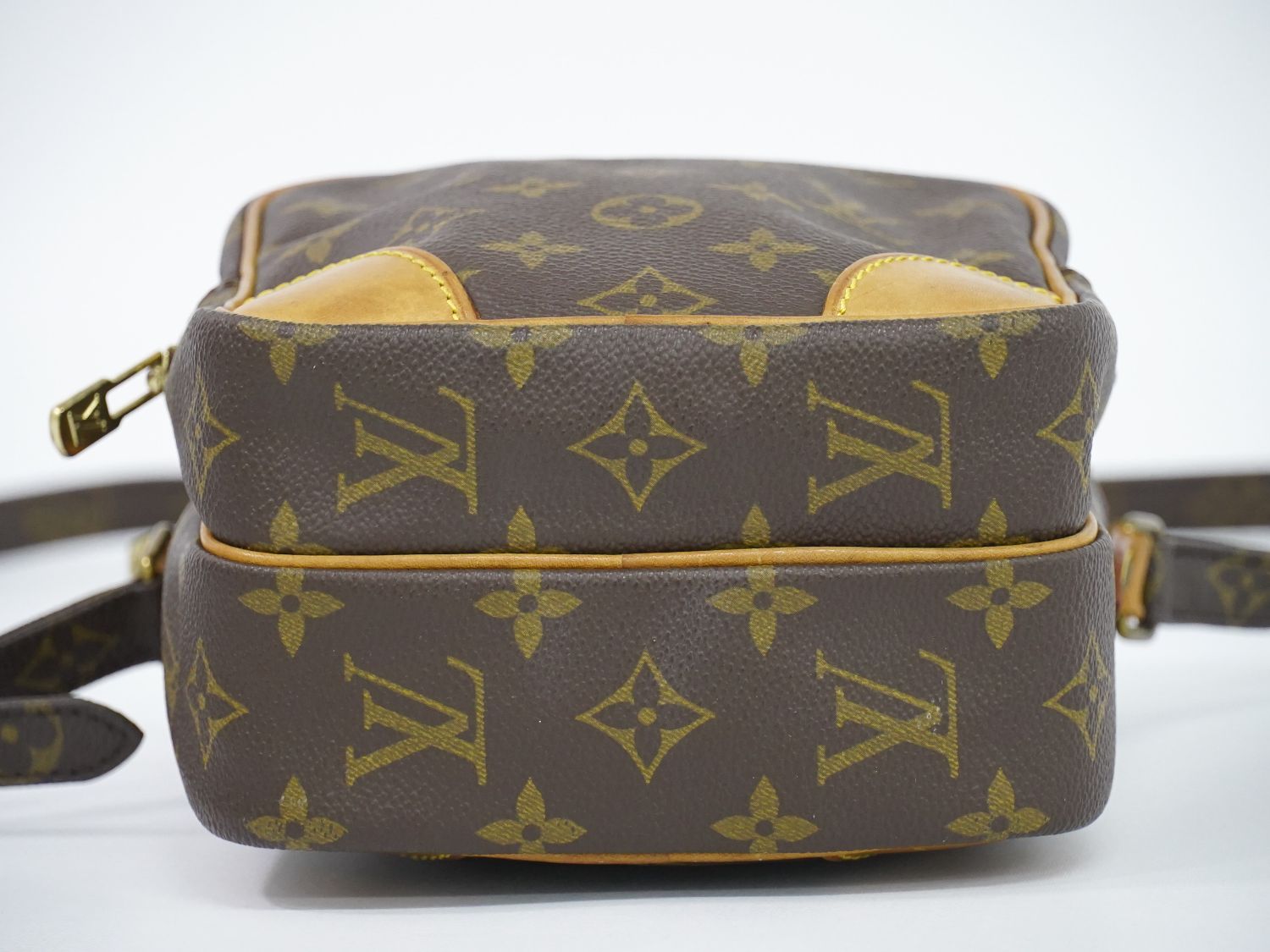 Louis Vuitton Amazon Monogram Shoulder Bag M45236