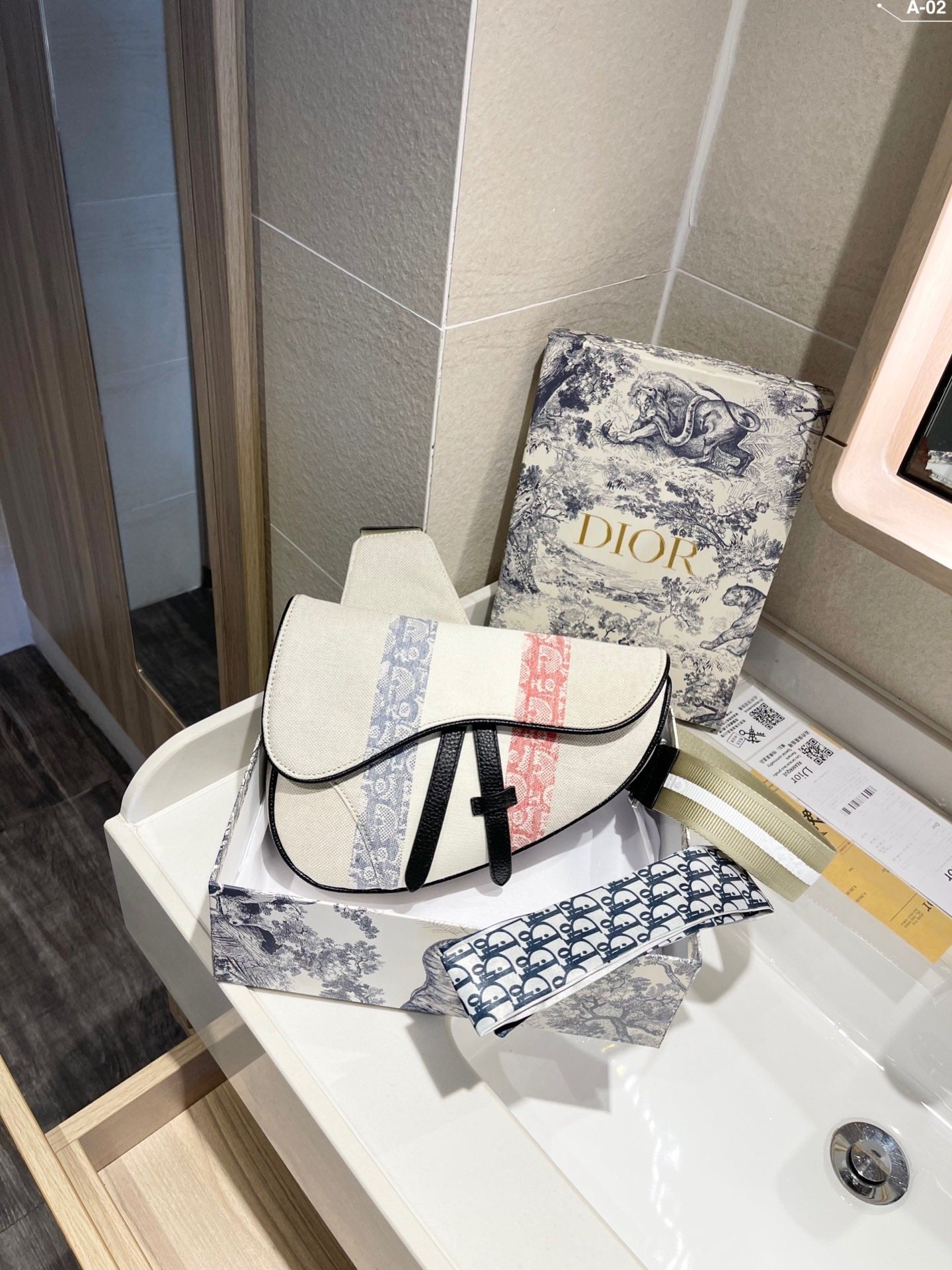 Designer Handbags dior 305