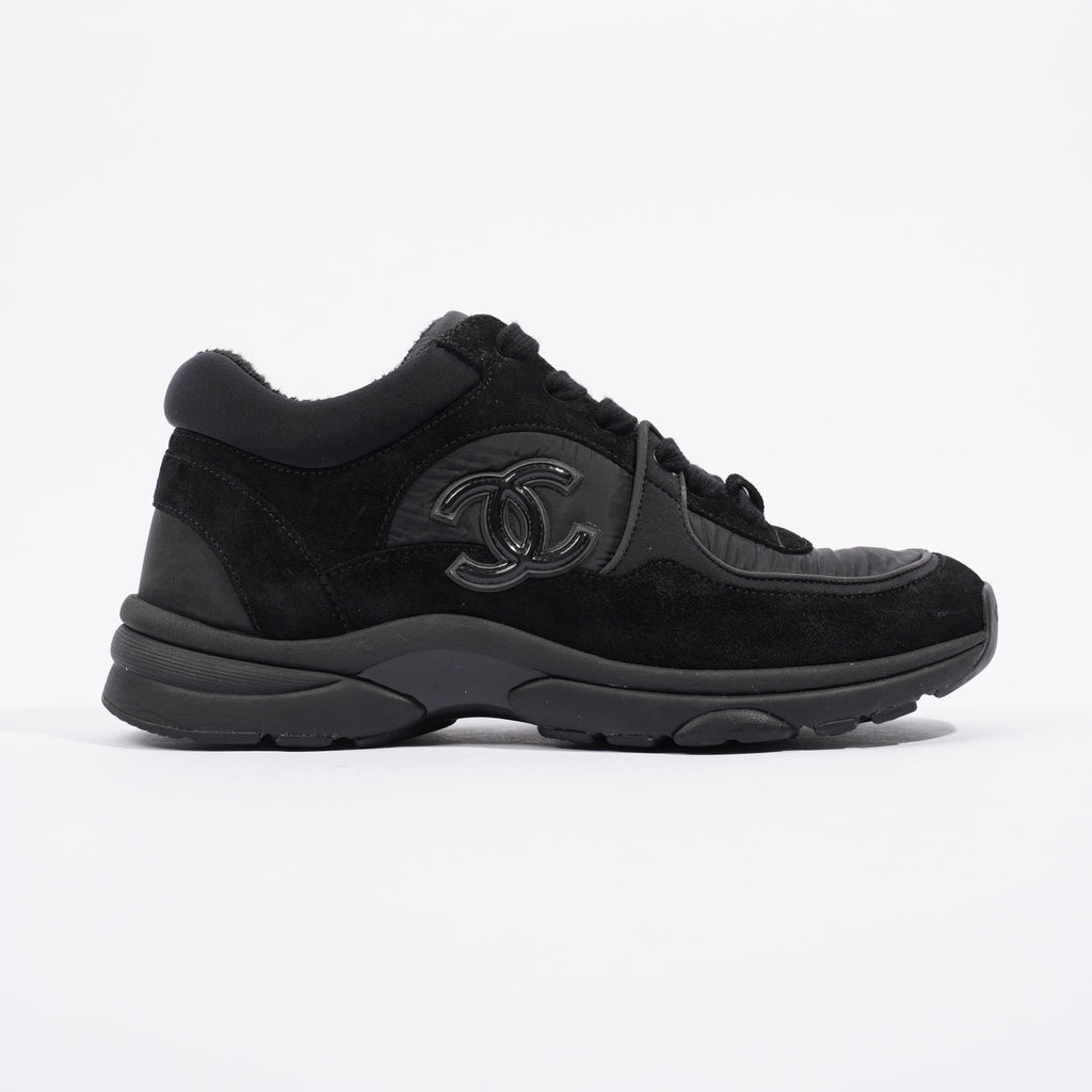 Chanel CC Runner Black Canvas EU 37 UK 4